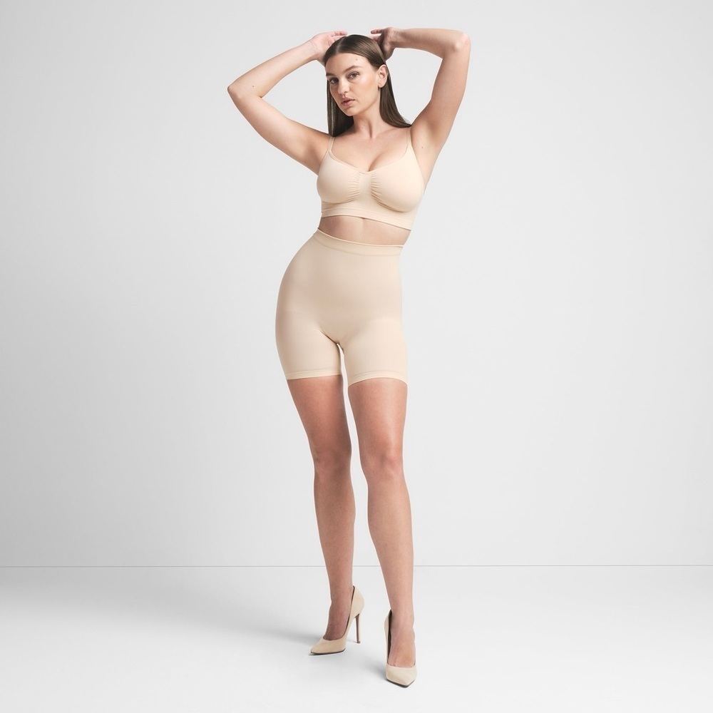 Skims Seamless Sculpt Bralette in Sand